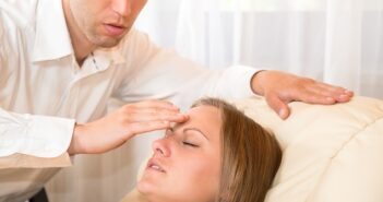 Gewichtsreduktion mit Hypnose: Kann das funktionieren – oder alles Humbug?