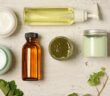 Allergien durch Naturkosmetik? Diese pflanzlichen Inhaltsstoffe können und Reaktionen hervorrufen ( Foto: Adobe Stock- ricka_kinamoto)