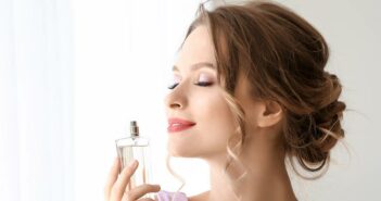 Naturparfum: So einfach können Sie Ihr eigenes Parfum herstellen (Foto: Adobe Stock-Pixel-Shot )