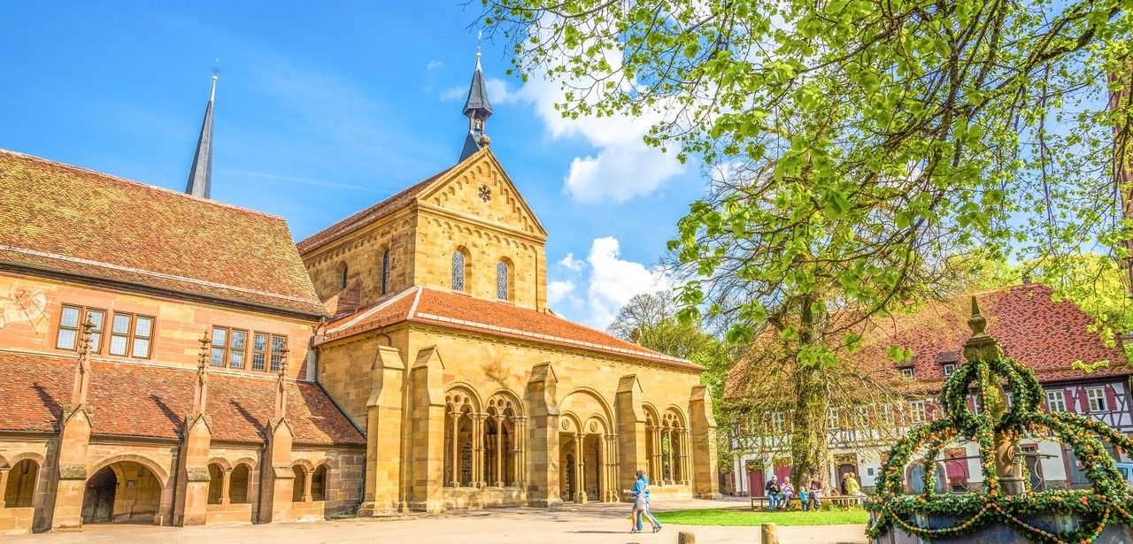 Historische Altstadt von Bamberg: Einzigartige Stadtentwicklung im (Foto: AdobeStock - Sina Ettmer 77847207)